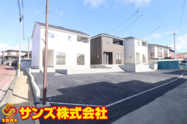 郡山市日和田町字日向　　　１号棟　　　日和田小学校、日和田中学区の外観|南西側から見た区画全体