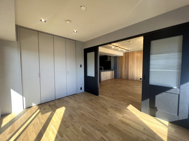 ～落ち着いた街が私を呼んでる～【クリオ洋光台壱番館】の洋室|広々とした洋室です