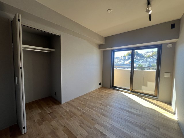 ～落ち着いた街が私を呼んでる～【クリオ洋光台壱番館】の洋室