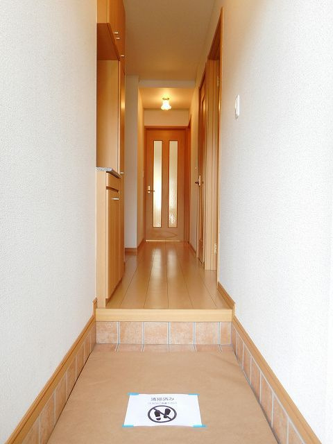 ブリリアント Kの玄関