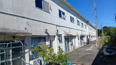 【その他】 | 大津市和邇南浜66-6　アパート | 敷地奥から建物の見た目