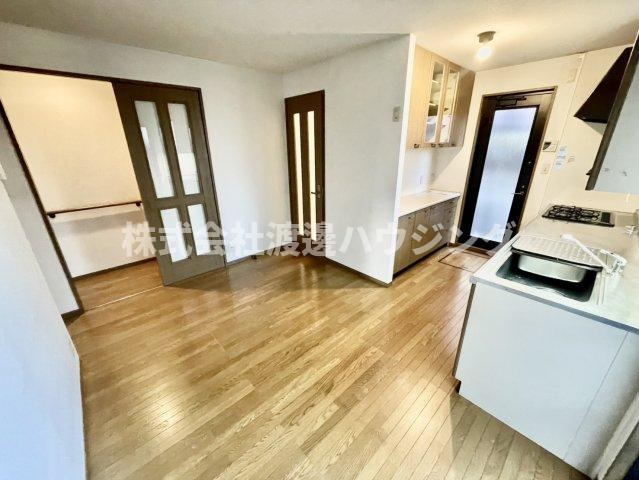 上甲東園4丁目戸建ての居間・リビング