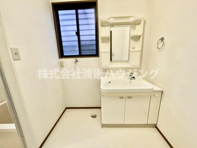 上甲東園4丁目戸建ての洗面所