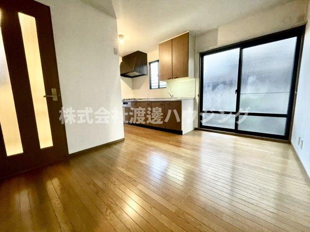 上甲東園4丁目戸建ての居間・リビング