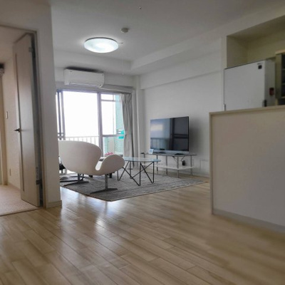 【居間・リビング】 | 東熱海マリンハイツA | おしゃれな居間です