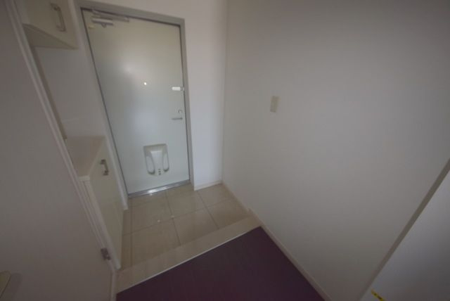 ＦＲＥＡＨＥＩＭ（フレアハイム）の玄関