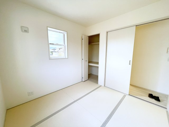 新築戸建・新築建売　いわき市平下平窪１期　平四小・平一中の和室|リビングのすぐ隣にあるのでお子様のお昼寝や遊び場として最適！