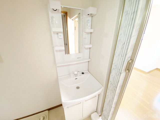 サンシャイン角田Ⅱの洗面所|人気の独立洗面台！