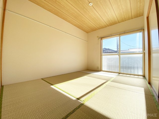 サンシャイン角田Ⅱの和室|畳が気持ちいい和室です☆