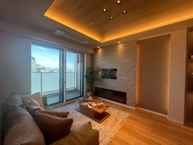 中目黒駅　クロスエアタワー36階　2LDKの居間・リビング