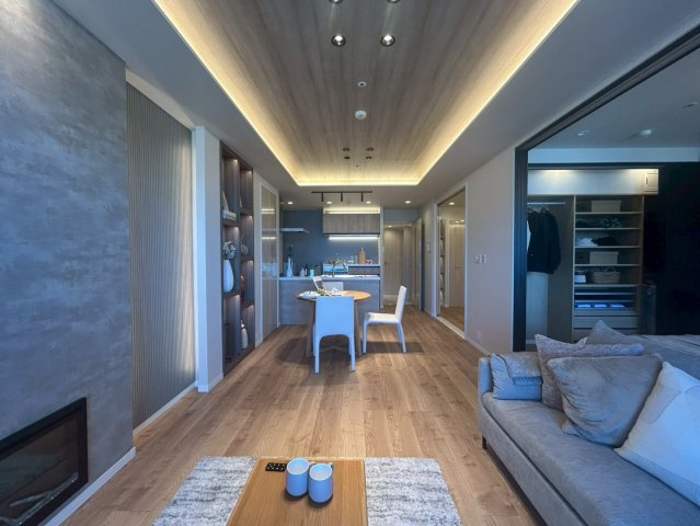 中目黒駅　クロスエアタワー36階　2LDKの居間・リビング