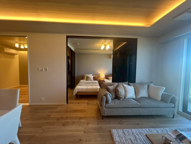 中目黒駅　クロスエアタワー36階　2LDKの居間・リビング