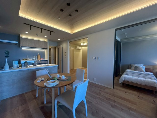 中目黒駅　クロスエアタワー36階　2LDKの居間・リビング