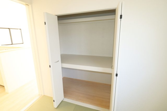 郡山市日和田町字日向　　　2号棟　　　日和田小学校、日和田中学区の収納