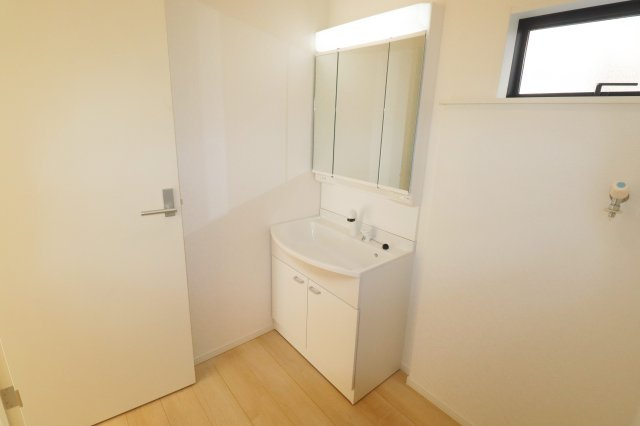 郡山市日和田町字日向　　　2号棟　　　日和田小学校、日和田中学区の収納|※同社施工例
