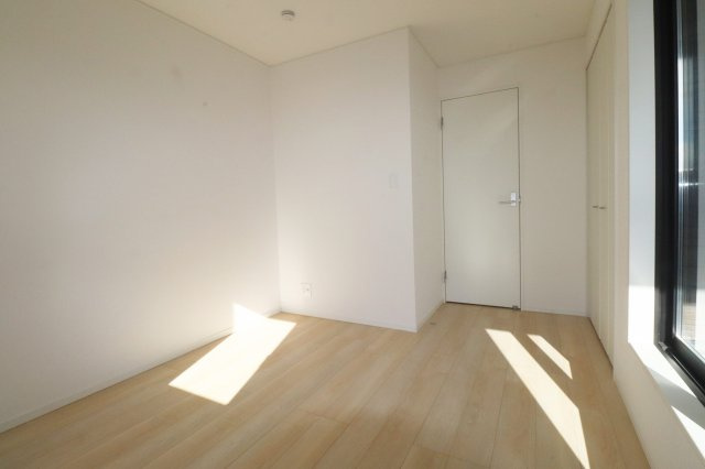 郡山市日和田町字日向　　　2号棟　　　日和田小学校、日和田中学区の収納|※同社施工例
