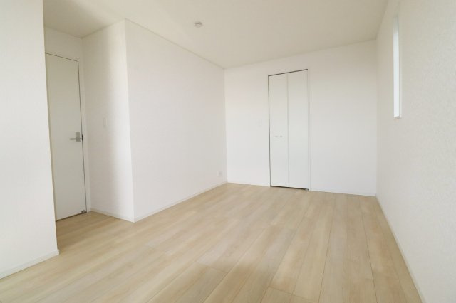 郡山市日和田町字日向　　　2号棟　　　日和田小学校、日和田中学区の収納|※同社施工例
