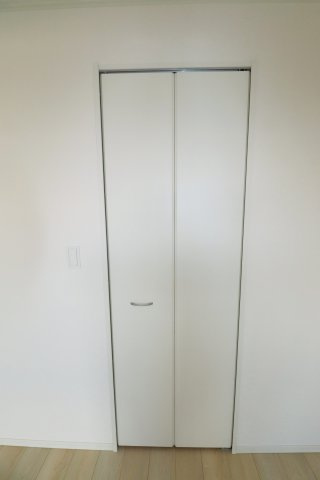 郡山市日和田町字日向　　　2号棟　　　日和田小学校、日和田中学区の収納