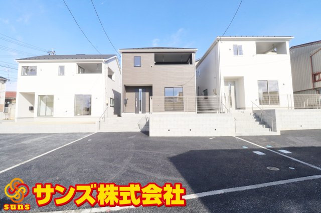 郡山市日和田町字日向　　　2号棟　　　日和田小学校、日和田中学区の外観|南側から見た駐車場を含む外観