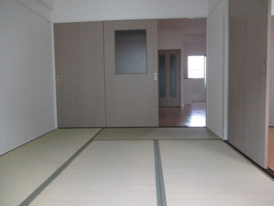 【居間・リビング】 | パレスサトウ | 畳みのお部屋でくつろいでくださいね