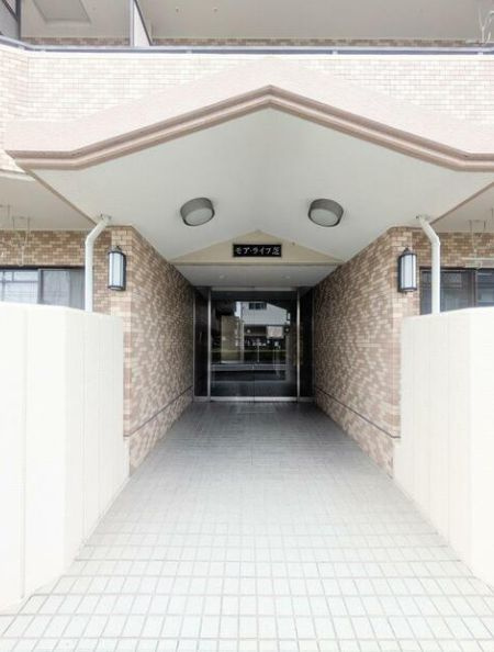 モアライフ芝のエントランス