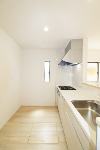 郡山市日和田町字日向　　　3号棟　　　日和田小学校、日和田中学区の居間・リビング|※同社施工例
