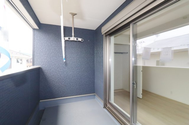 郡山市日和田町字日向　　　3号棟　　　日和田小学校、日和田中学区のバルコニー|※同社施工例
