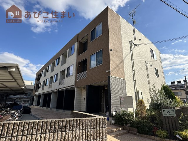 ココ・クロヌの外観
