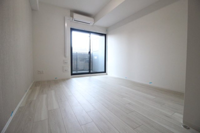 【居間・リビング】 | Louis Residence 天王寺町北 | 洋室