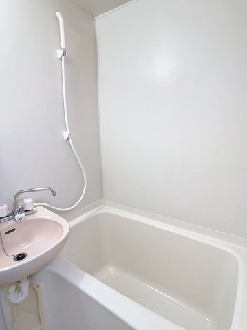 サンライズパティオⅡの浴室