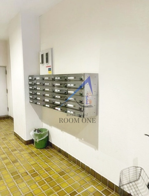 第六小崎ビルのエントランス|エントランスです。