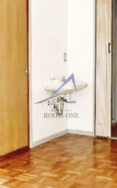 第六小崎ビルの洗面所|洗面台です。