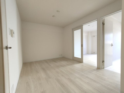 【居間・リビング】 | エステート桜塚