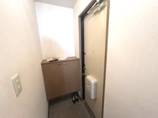 【玄関】 | ルミナス山城　A棟