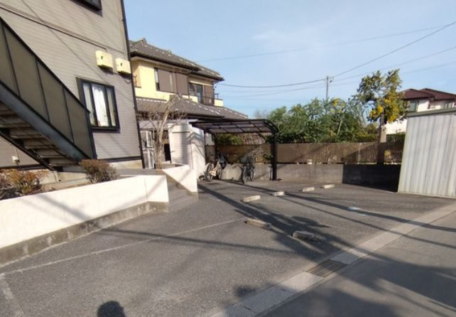 ARCADIA GS Ⅲの駐車場