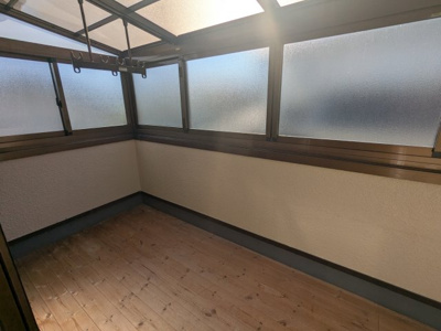 【その他】 | 名塩南台1丁目リフォーム戸建 | サンルーム、雨の日の洗濯も安心