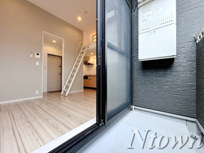 【バルコニー】 | blackberry | 広々としたバルコニーです