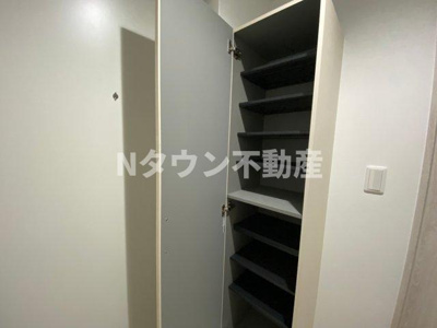 【収納】 | CRASTINE上飯田東町4丁目 | 玄関収納です