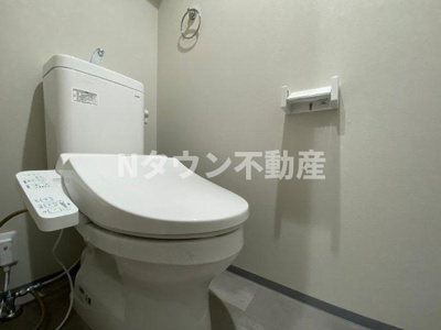 【トイレ】 | CRASTINE上飯田東町4丁目 | 落ち着いた色調のトイレです