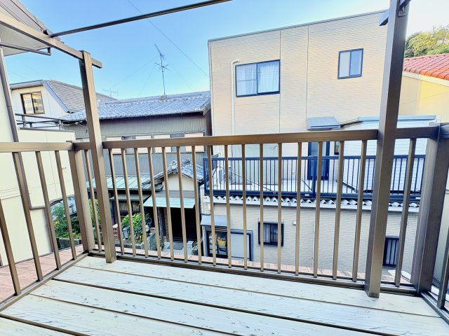 売中古戸建　中央区鴨江二丁目のバルコニー|2階和室からバルコニーへ出られます。