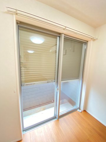 【バルコニー】