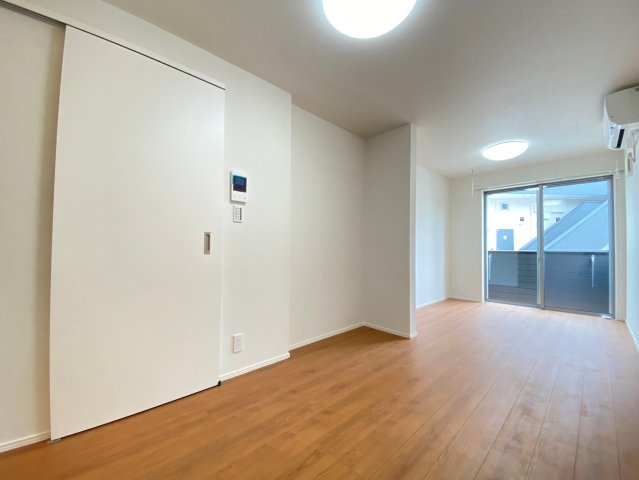 【居間・リビング】