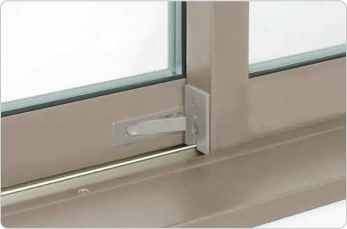 見沼区大谷　新築分譲住宅の防犯設備|【標準設備】防犯性に配慮した内鍵