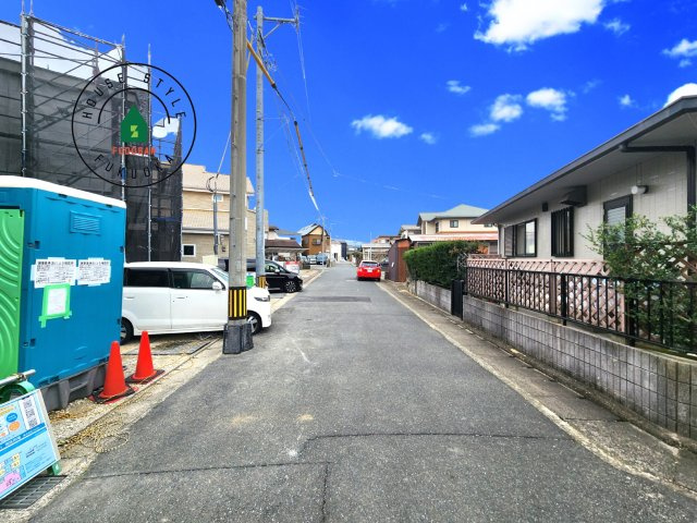 福岡市南区警弥郷2丁目第3-2棟（2号棟）　の前面道路含む現地写真|前面道路です。