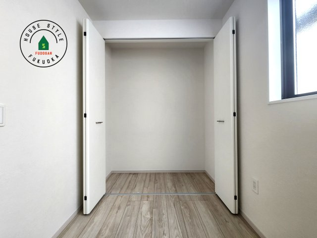 福岡市西区横浜1丁目第5-3棟（2号棟）　の内観：施工例|収納には困りません。