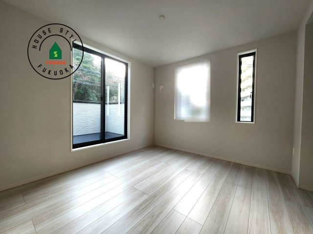 福岡市中央区港3丁目第1-1棟（1号棟）の寝室|主寝室には収納力に優れたクローゼットがありますので、お部屋もすっきり片付きます。