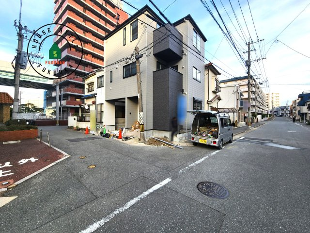 福岡市中央区港3丁目第1-1棟（1号棟）の前面道路含む現地写真|見学の時間などお気軽にお問い合わせ下さい。