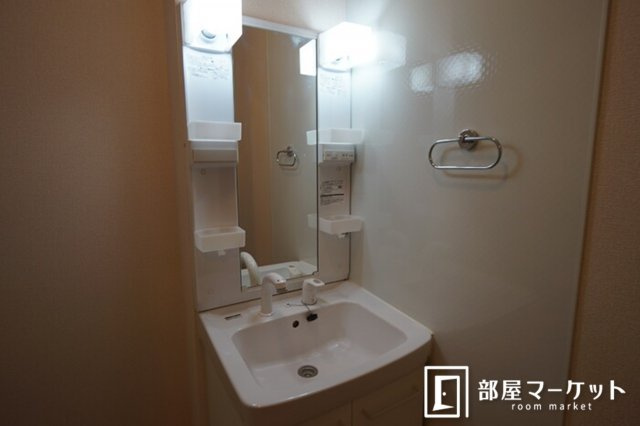 【独立洗面台】 | ベッロ・ルーチェ　Ⅳ | 同型タイプ