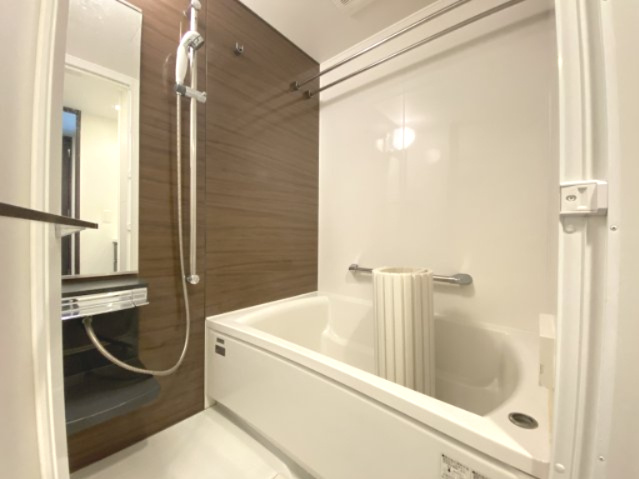 【浴室】 | セルアージュ藤沢エクシール | 浄水シャワーヘッド、追い焚き機能付のユニットバス