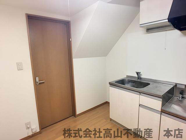 ジェニファーⅢの居間・リビング